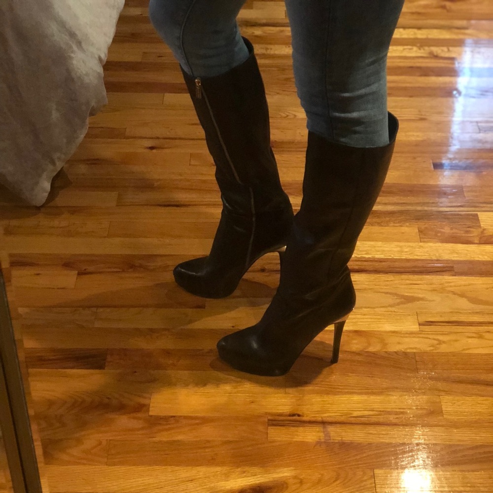 Authentic Michael Kors black leather platform boot